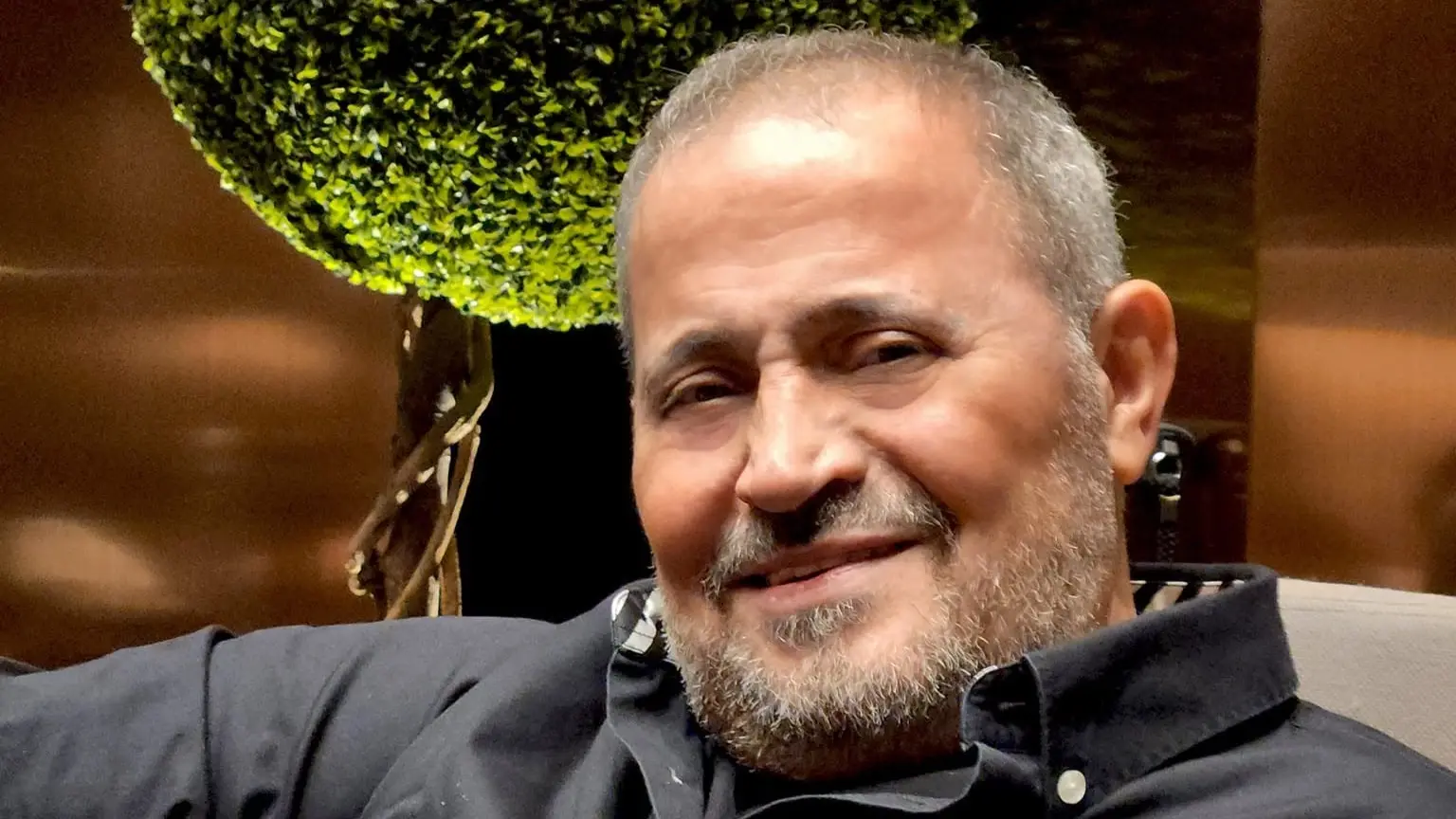 فيديو - جورج وسوف يكشف لـ"المشهد" سر حضوره الأسطوري على المسرح