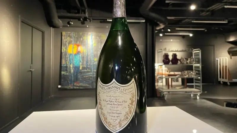 شمبانيا من زفاف ديانا والأمير تشارلز في مزاد.. وهذا سعرها