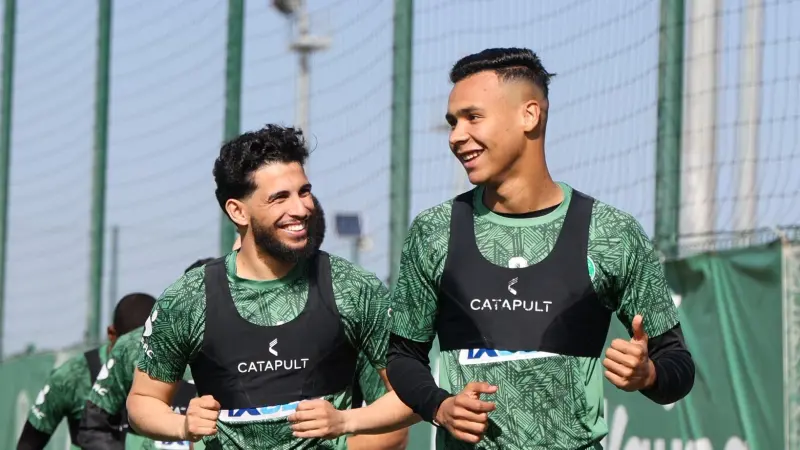 تشكيلة الرجاء الرياضي ضد رجاء بني ملال في كأس العرش المغربي.. رحيمي يقود الهجوم