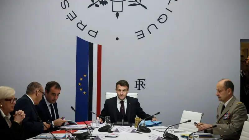 ماكرون يبحث مع مجموعة السبع تأثير الصراع بالشرق الأوسط على الطاقة