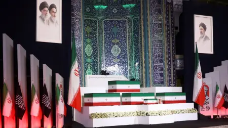 وصول جثمان علي خامنئي إلى طهران لبدء مراسم تشييعه