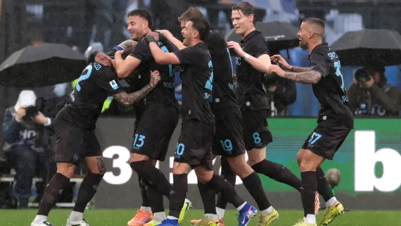 الدوري الإيطالي - نابولي يصعد مؤقتا للوصافة بعد فك عقدة لاتسيو