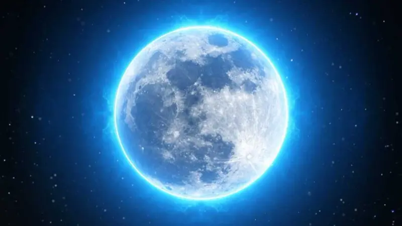 القمر الأزرق يضيء سماء العالم ليلا.. إليكم التفاصيل