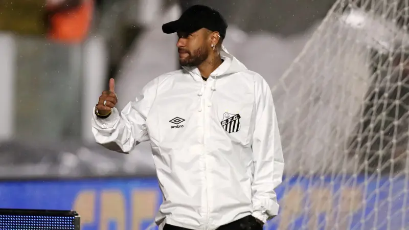 رجل بلا ورثة يقرر.. نيمار وريثي الوحيد!