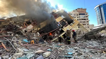 related_news_inside_blogsالحرب الإسرائيلية تترك مدن لبنان خاوية.. والموت يلاحق الجميع