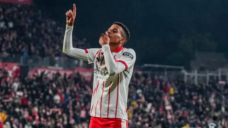 فيديو - عز الدين أوناحي يسجل أجمل أهداف الموسم ويتوج بجائزة رجل المباراة