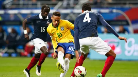 related_news_inside_blogsالبرازيل تواجه فرنسا في "بروفة" من العيار الثقيل استعدادا للمونديال