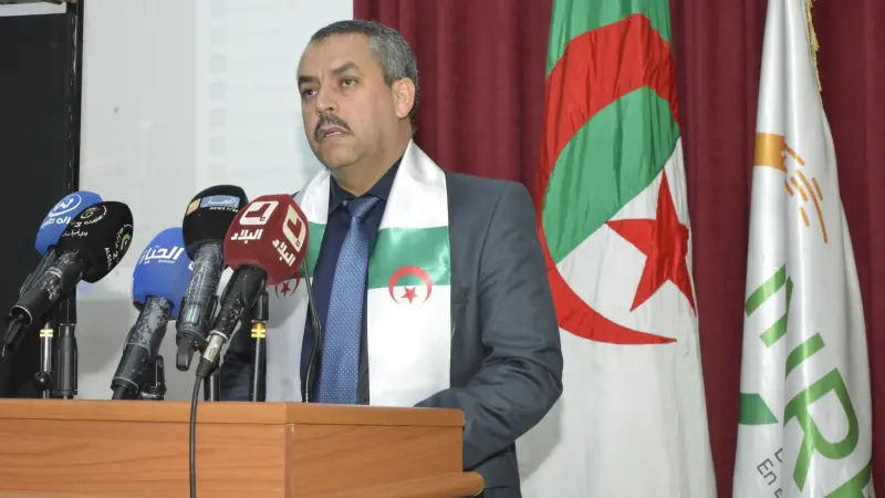 وزير التربية الجزائري محمد صغير سعداوي يدق ناقوس الخطر بشأن المؤثرات العقلية