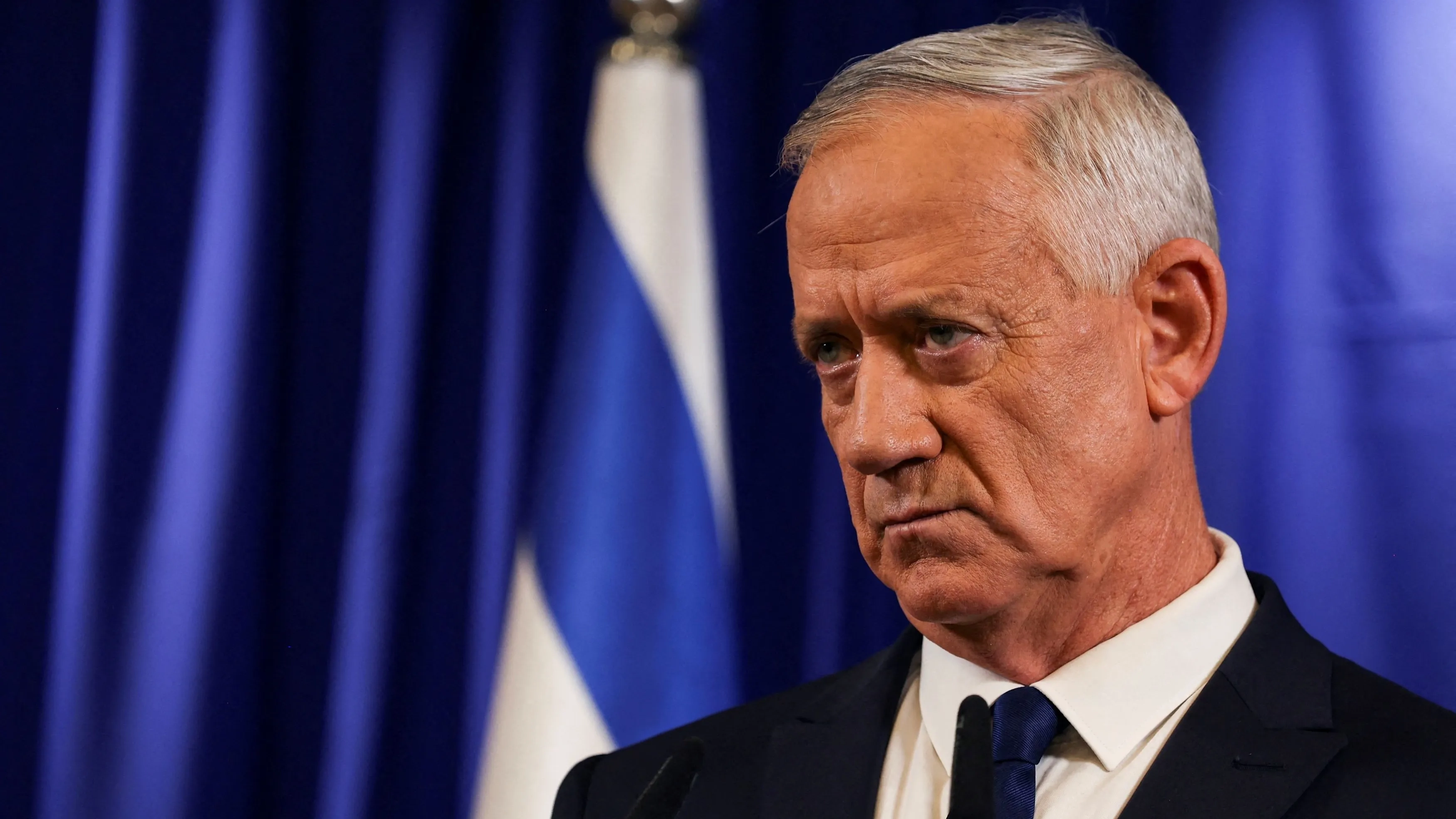 غانتس يفتح الباب أمام شراكة جديدة مع نتانياهو 