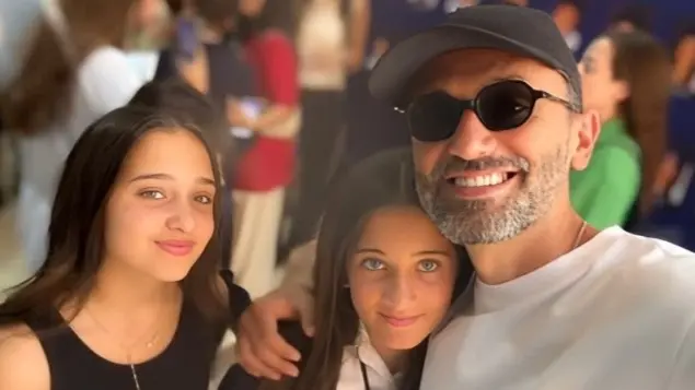 رد صادم من ابنة كريم محمود عبد العزيز على احتفال والدها بتخرجها