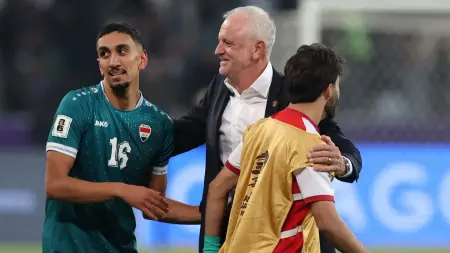 related_news_inside_blogsاستعدادات منتخب العراق.. غراهام أرنولد يُحفز لاعبيه قبل مواجهة بوليفيا المصيرية