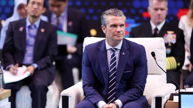 وزير أميركي: مقتل شخصين باستهداف قارب مشبوه في المحيط الهادئ