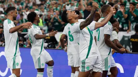 related_news_inside_blogsدوري أبطال آسيا للنخبة - الأهلي بـ10 لاعبين يتفوق على ماتشيدا الياباني ويحتفظ باللقب