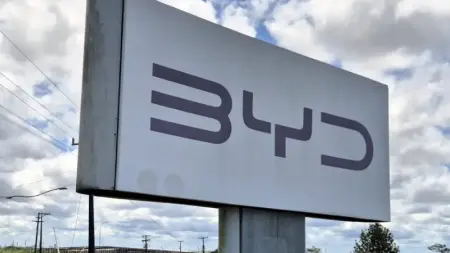 related_news_inside_blogsحريق هائل يلتهم مرآبا لسيارات "بي واي دي" في الصين