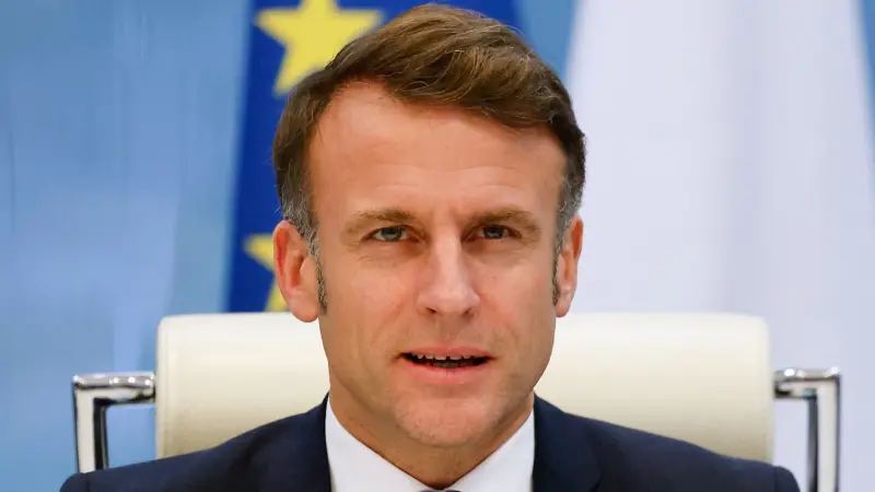 ماكرون يعترف بخطأ إجراء الانتخابات الفرنسية المبكرة