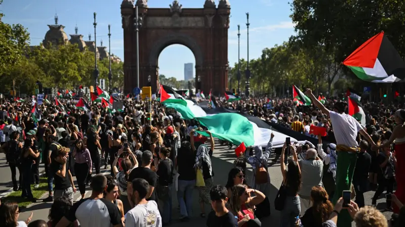 فيديو - احتجاجاً على حرب غزة.. مسيرات حاشدة في إسبانيا وإيطاليا والبرتغال