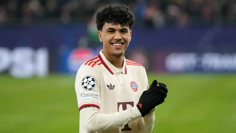 الاتفاق يقترب مع بايرن ميونخ.. تطورات انتقال آدم أزنو إلى إيفرتون الإنجليزي