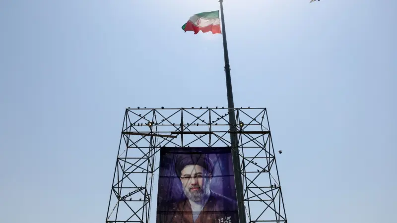الانقسام يشتعل في إيران والسبب كلمة لخامنئي.. ما القصة؟