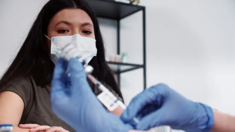 دراسة تقارن مستوى الإصابة بالسرطان بين البشر والشمبانزي