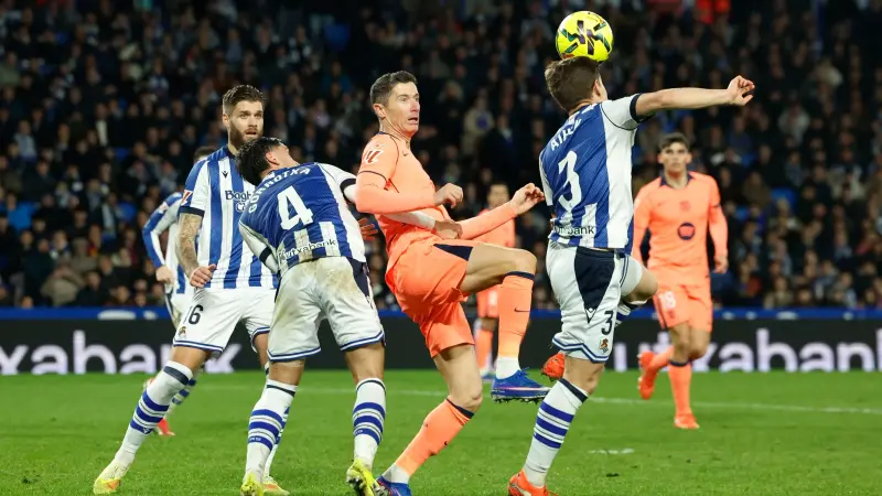 الدوري الإسباني - سوسيداد يوقف قطار انتصارات برشلونة وينعش آمال ريال مدريد