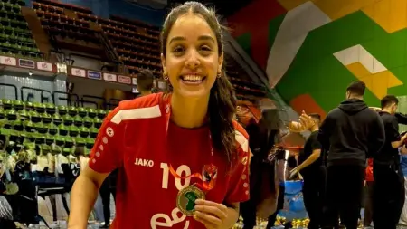 related_news_inside_blogsمن هي زينة العلمي أفضل لاعبة في بطولة إفريقيا لسيدات الطائرة؟