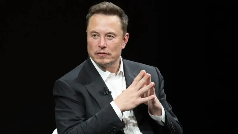 من "تيسلا" إلى "إكس إيه آي".. موجة الاستقالات تعصف بشركات ماسك