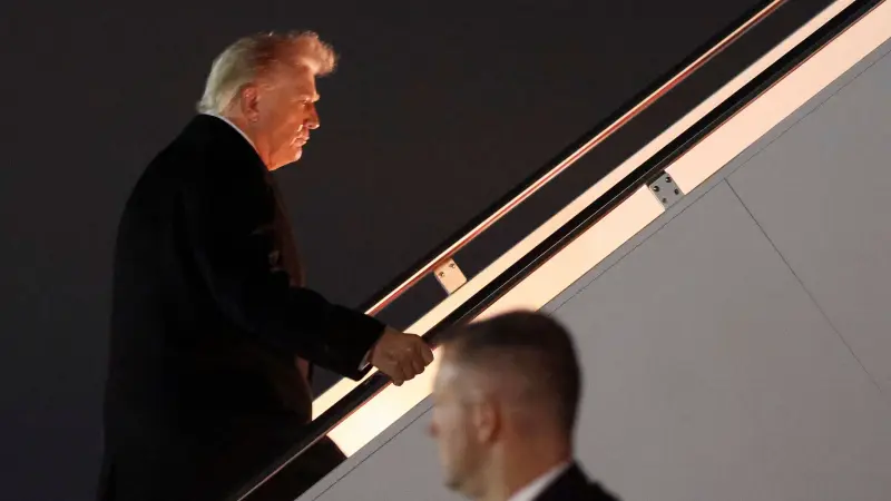 تراجع شعبية ترامب بين مؤيديه مع استمرار أطول إغلاق حكومي