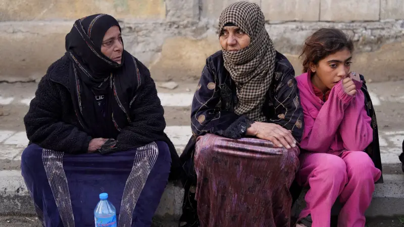 المشهد باختصار: غزة تلفظ آخر أسير إسرائيلي.. والصراع يشتدّ في الحسكة