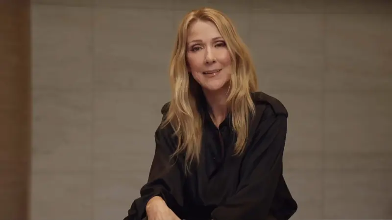 فيديو - "أفضل هدية".. سيلين ديون تعلن عودتها للغناء