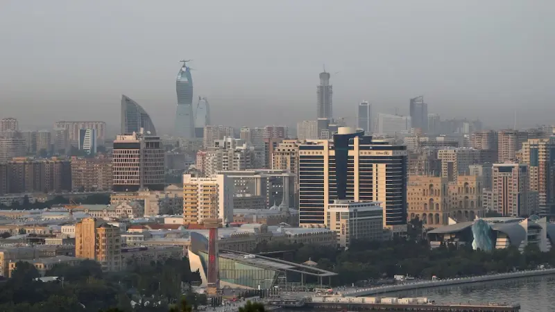 أزمة الحجاب تتصاعد.. أذربيجان تمنع سياسيين أتراك من دخول أراضيها