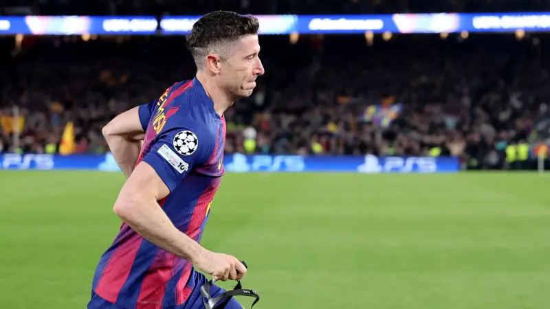 بشروط جديدة.. برشلونة يفتح باب الاستمرار أمام ليفاندوفسكي