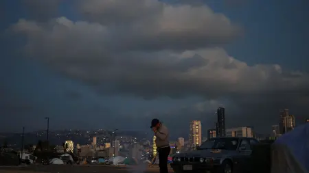 حافة الانهيار.. الحرب الأهلية كابوس يهدد لبنان من جديد