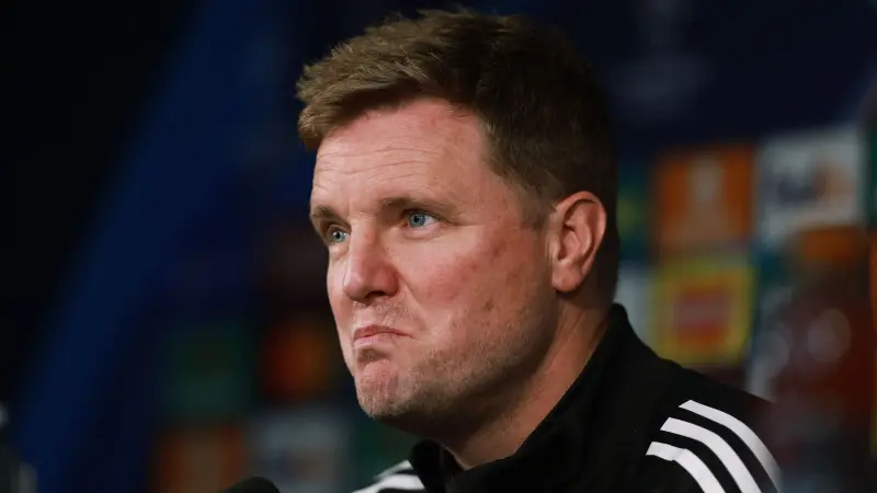 دوري أبطال أوروبا - مدرب نيوكاسل يُعبر عن سعادته لمواجهة مورينيو