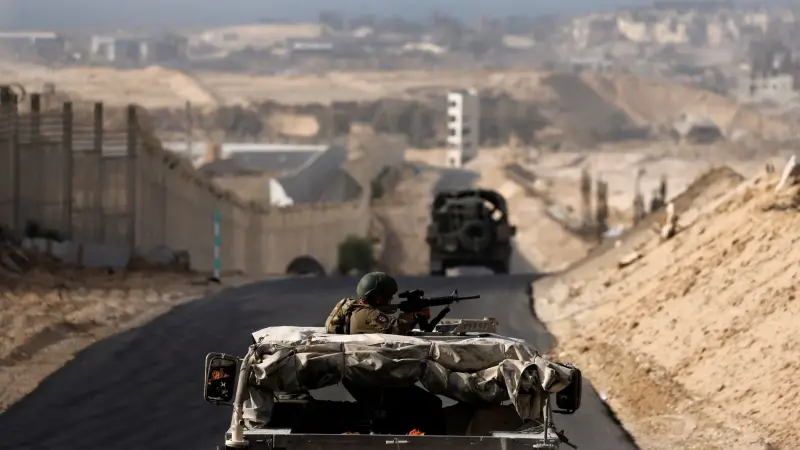 مسؤول إسرائيلي: الجيش لن ينسحب من ممر فيلادلفيا