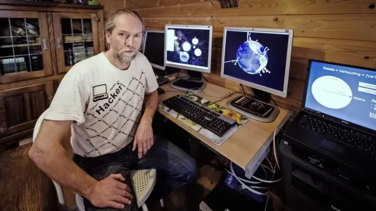 عالم الزلازل الهولندي يُفجر مفاجأة ويثير القلق حول العالم