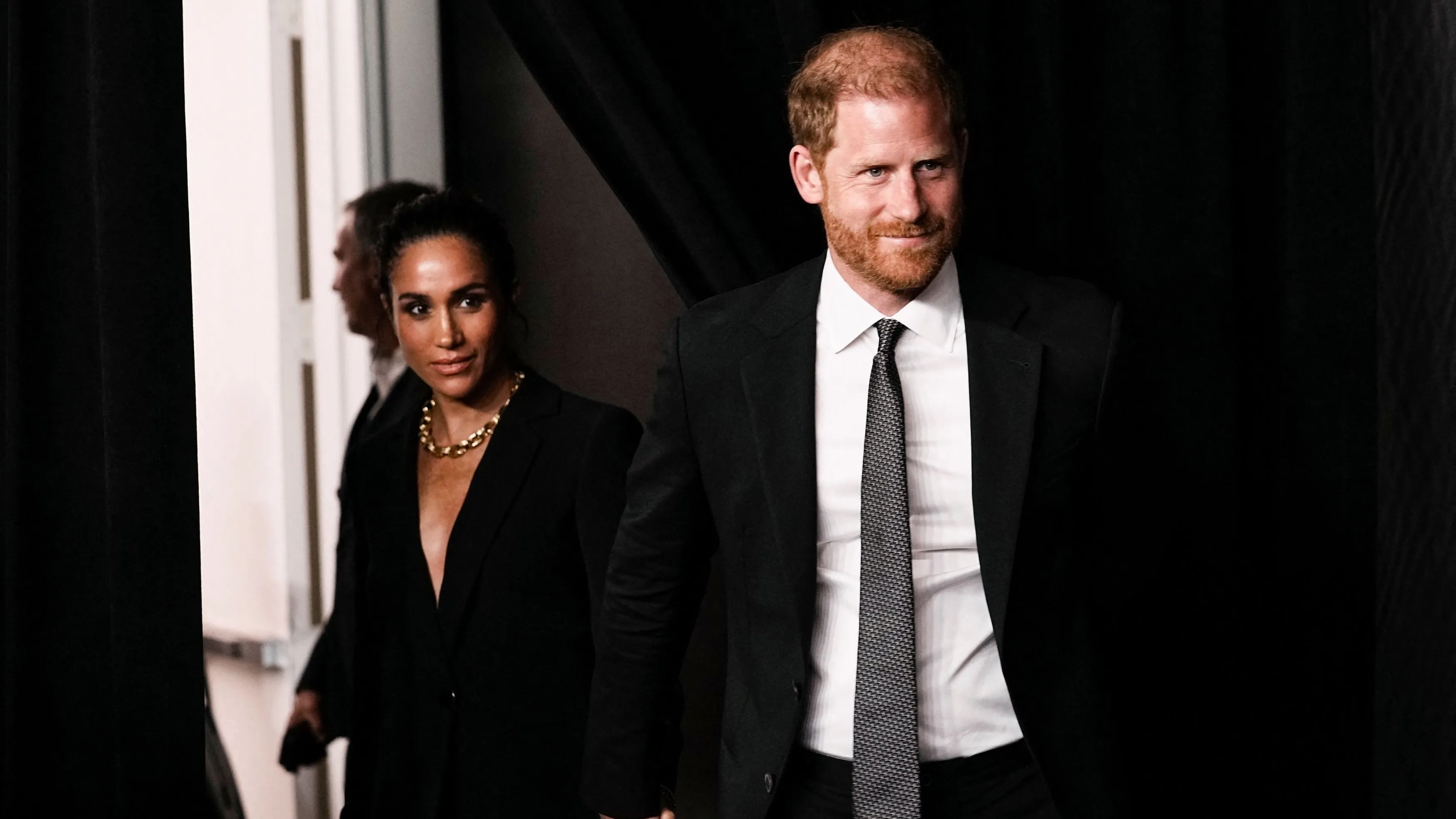 بشروط صارمة.. ميغان ماركل تفتح باب المصالحة مع والدها 