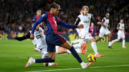 related_news_inside_blogsإصابة لامين يامال تبعثر أوراق برشلونة في سباق لقب الليغا