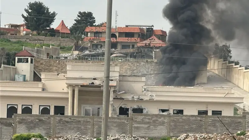 فيديو - غارات تستهدف رئيس "الحشد الشعبي" بالعراق.. هل قتل؟