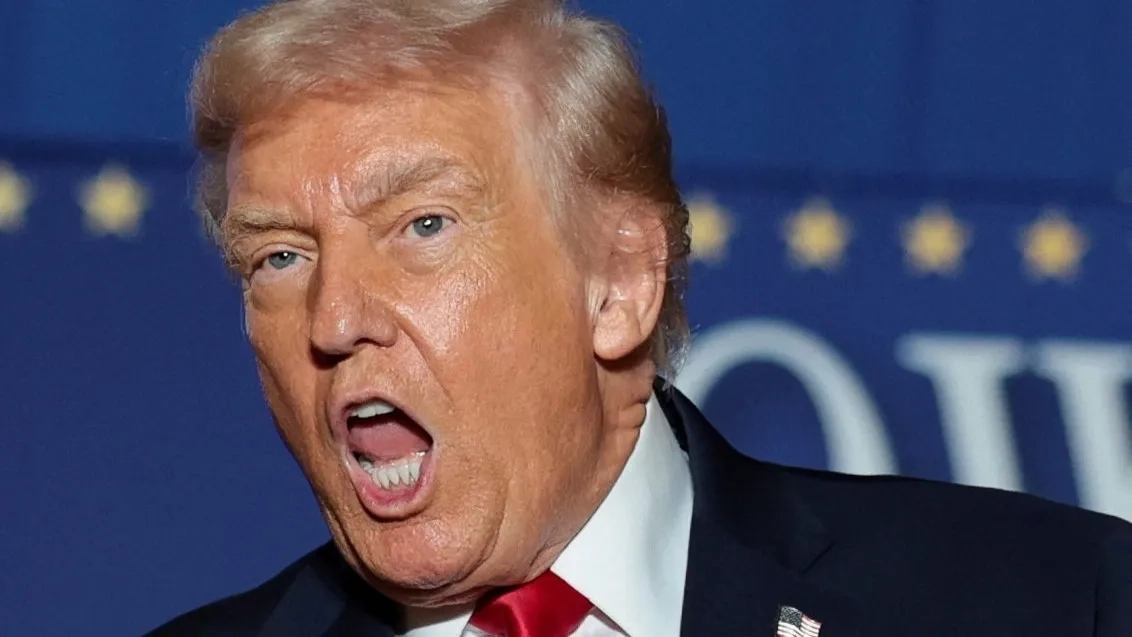 "عار على الأمة".. رد عنيف من إلهان عمر على ترامب 