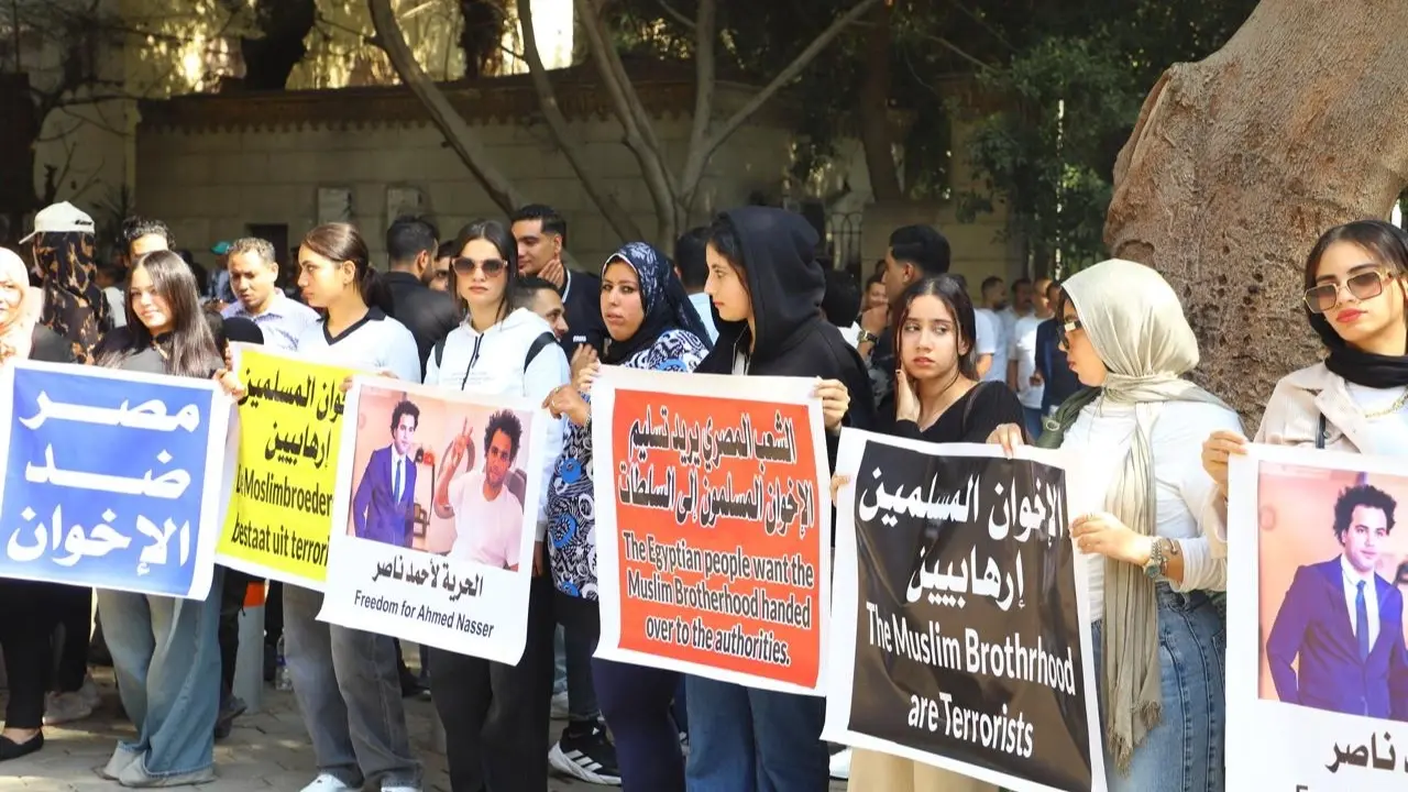 احتجاج سفارة هولندا يتصدر المواقع الإخبارية في مصر (إكس) احتجاج سفارة هولندا يتصدر المواقع الإخبارية في مصر (إكس)