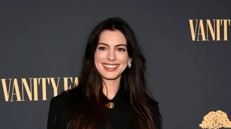 فيديو- آن هاثاواي تفاجئ جمهورها بعبارة "إن شاء الله".. ما القصة؟