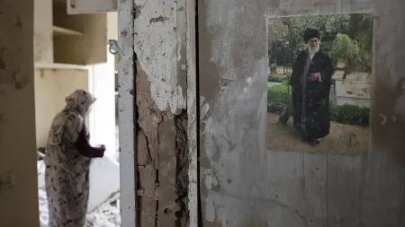 related_news_inside_blogsالمشهد باختصار: جدل اختفاء نتانياهو وخامنئي.. وموعد لنهاية الحرب