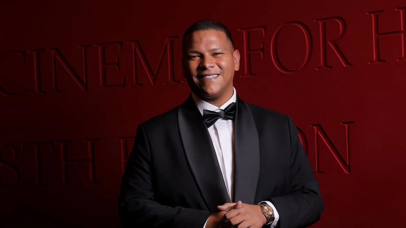 بعد فقدان والده وابنته.. أحمد عبد الحميد يوجّه رسالة امتنان مؤثرة 