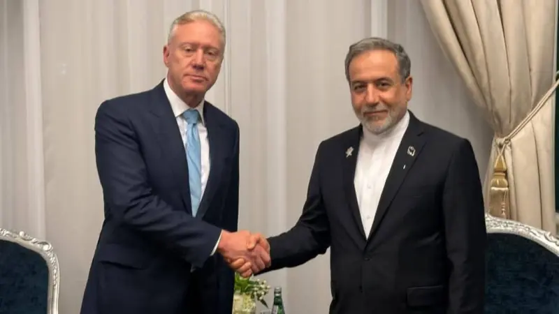 جدل بين وزيري خارجيتي لبنان وإيران.. هكذا ردّ رجي على عراقجي