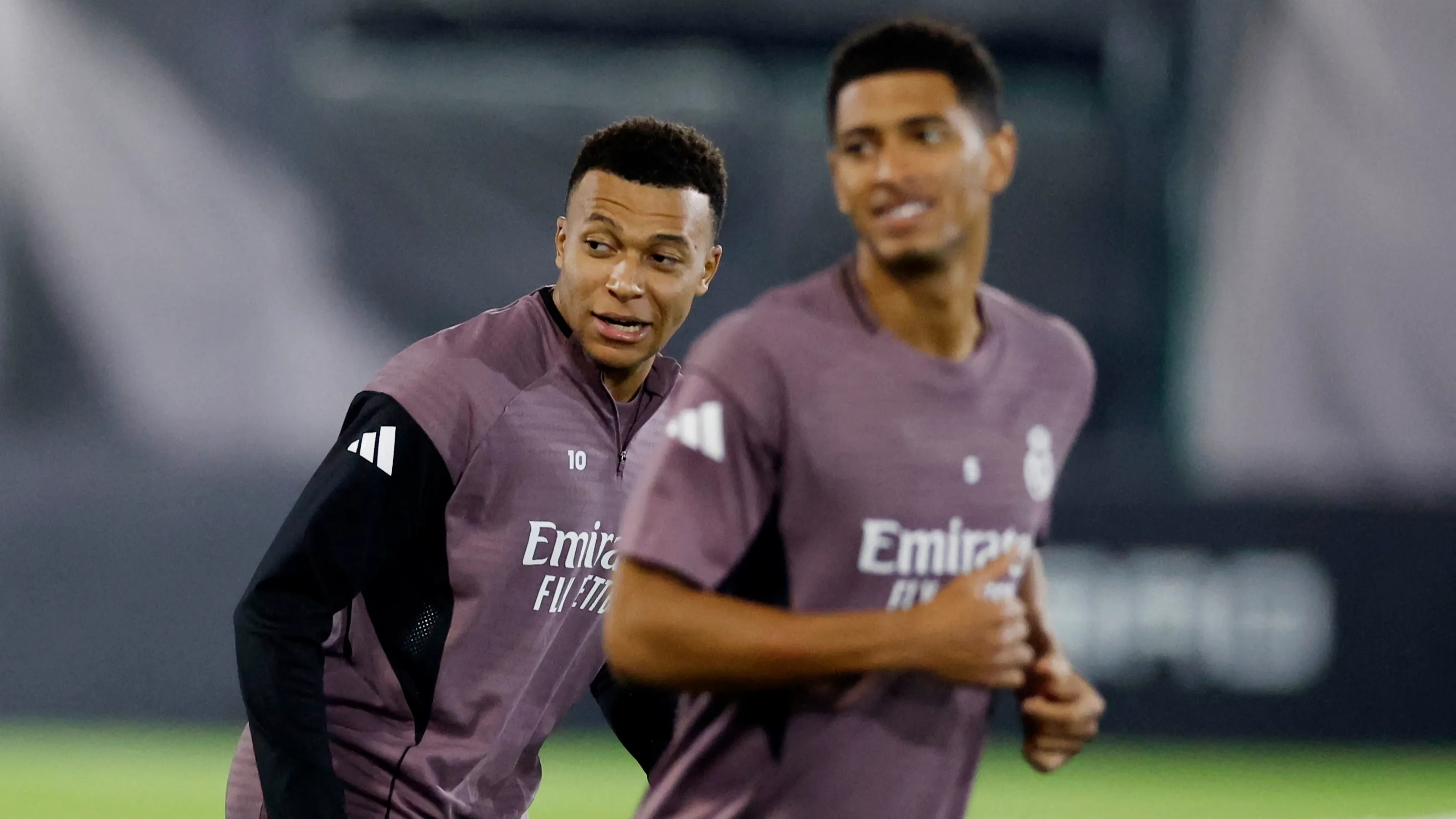 مبابي بديلا.. ألونسو يعلن تشكيل ريال مدريد أمام برشلونة 