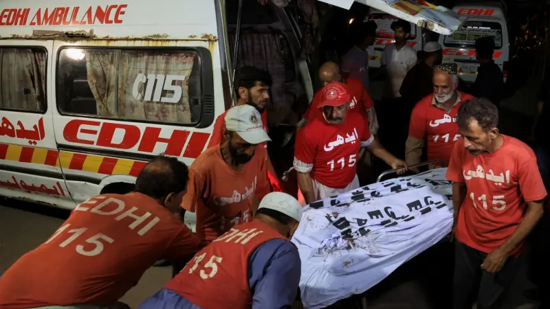 فيديو - هجمات منسّقة تقتل 39 شخصا في باكستان