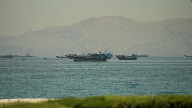 أكبر عدد من السفن غير المرتبطة بإيران عبرت مضيق هرمز في مايو