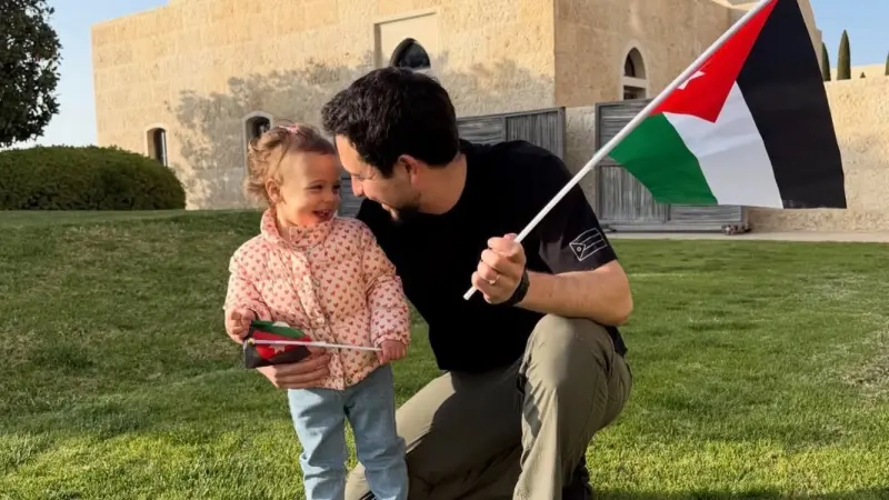 صور الأميرة إيمان الحسين تخطف الأنظار خلال احتفالات يوم العلم الأردني