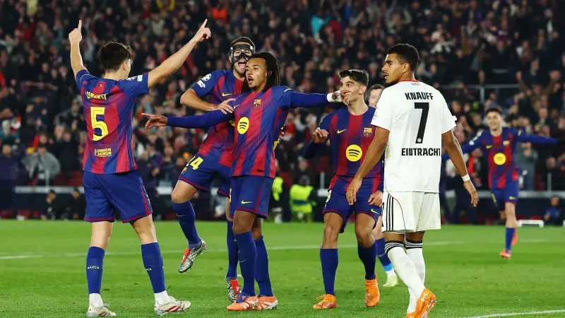 القنوات الناقلة لمباراة برشلونة ضد أوساسونا اليوم في الدوري الإسباني مع الموعد