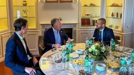 related_news_inside_blogsأكسيوس: الوفد الأميركي محبط بعد محادثات صباحية مع الإيرانيين